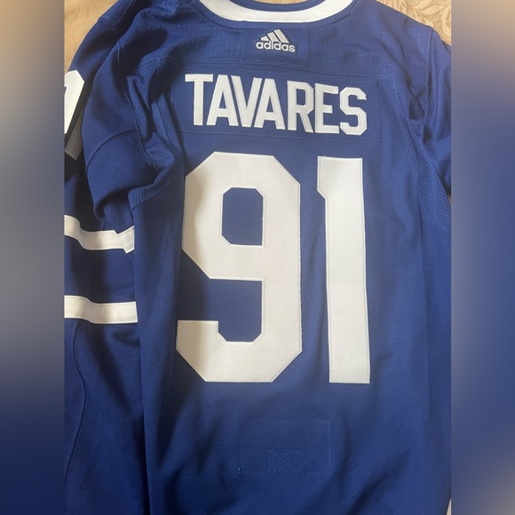 John Tavares Toronto Maple Leafs Jersey - Picture 7 of 8